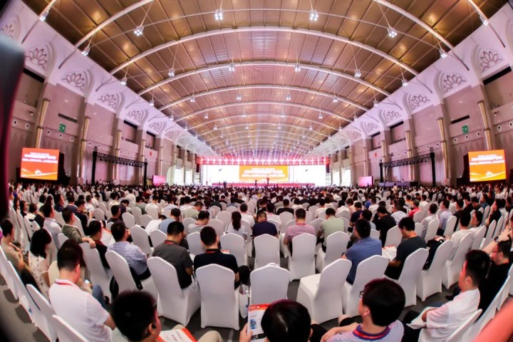 蒼穹數(shù)碼在2024中國地理信息產(chǎn)業(yè)大會上大放“星”芒！