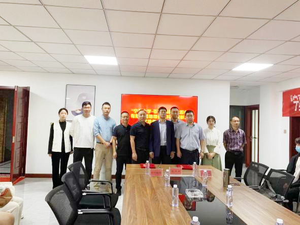 寧夏大學(xué)-蒼穹數(shù)碼“地理信息科學(xué)創(chuàng)新人才培養(yǎng)實踐基地”簽約及揭牌儀式成功舉辦！